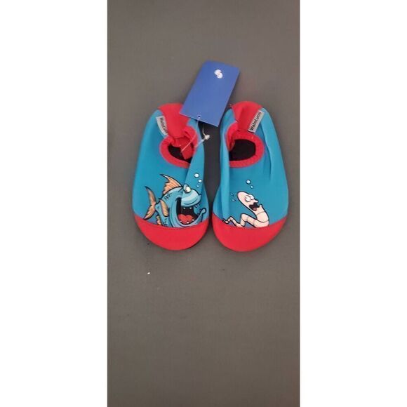 NEW WITH TAGS KIDS WATELVES WATER SHOES - Picture 4 of 5